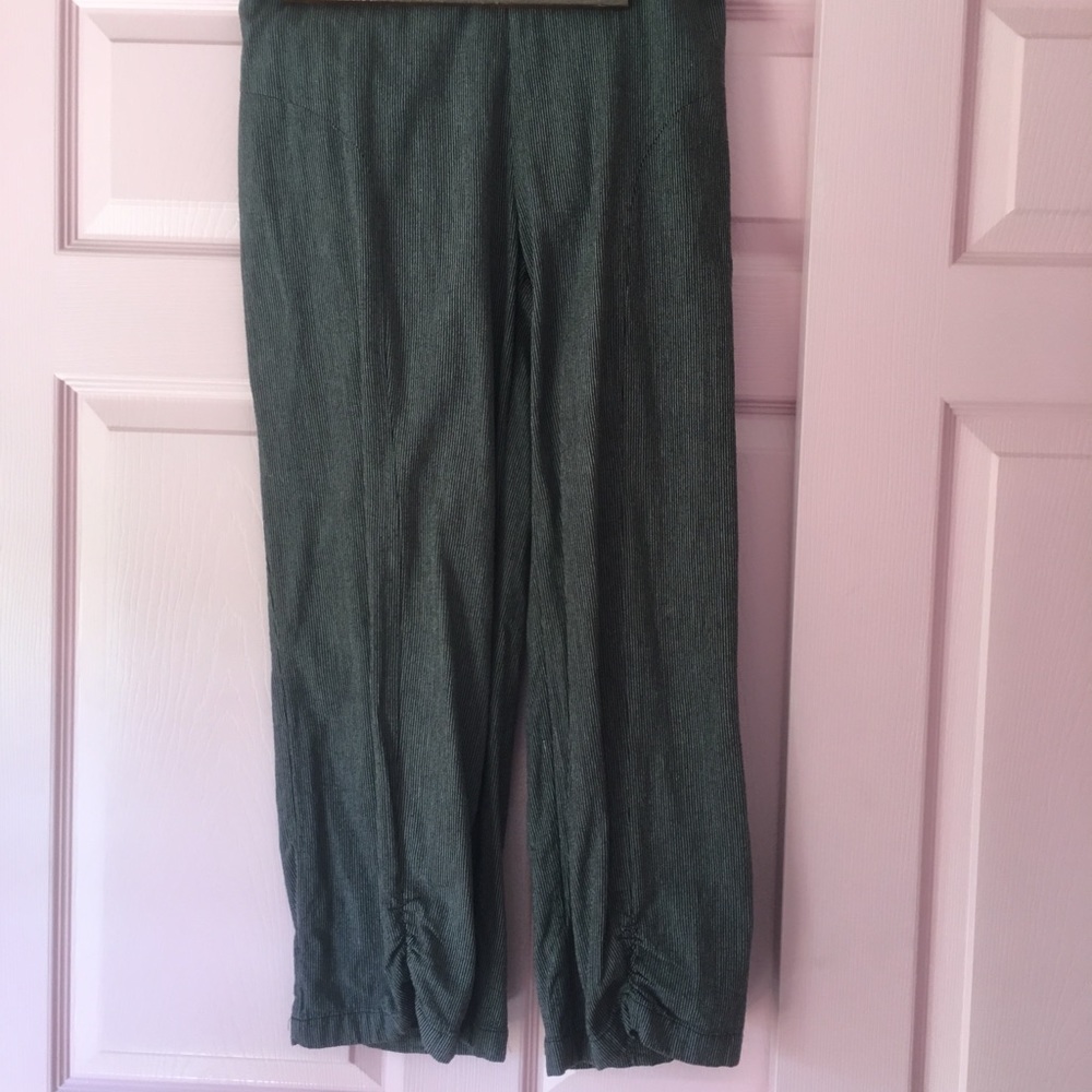 Tulip brand cropped pants (Flax)